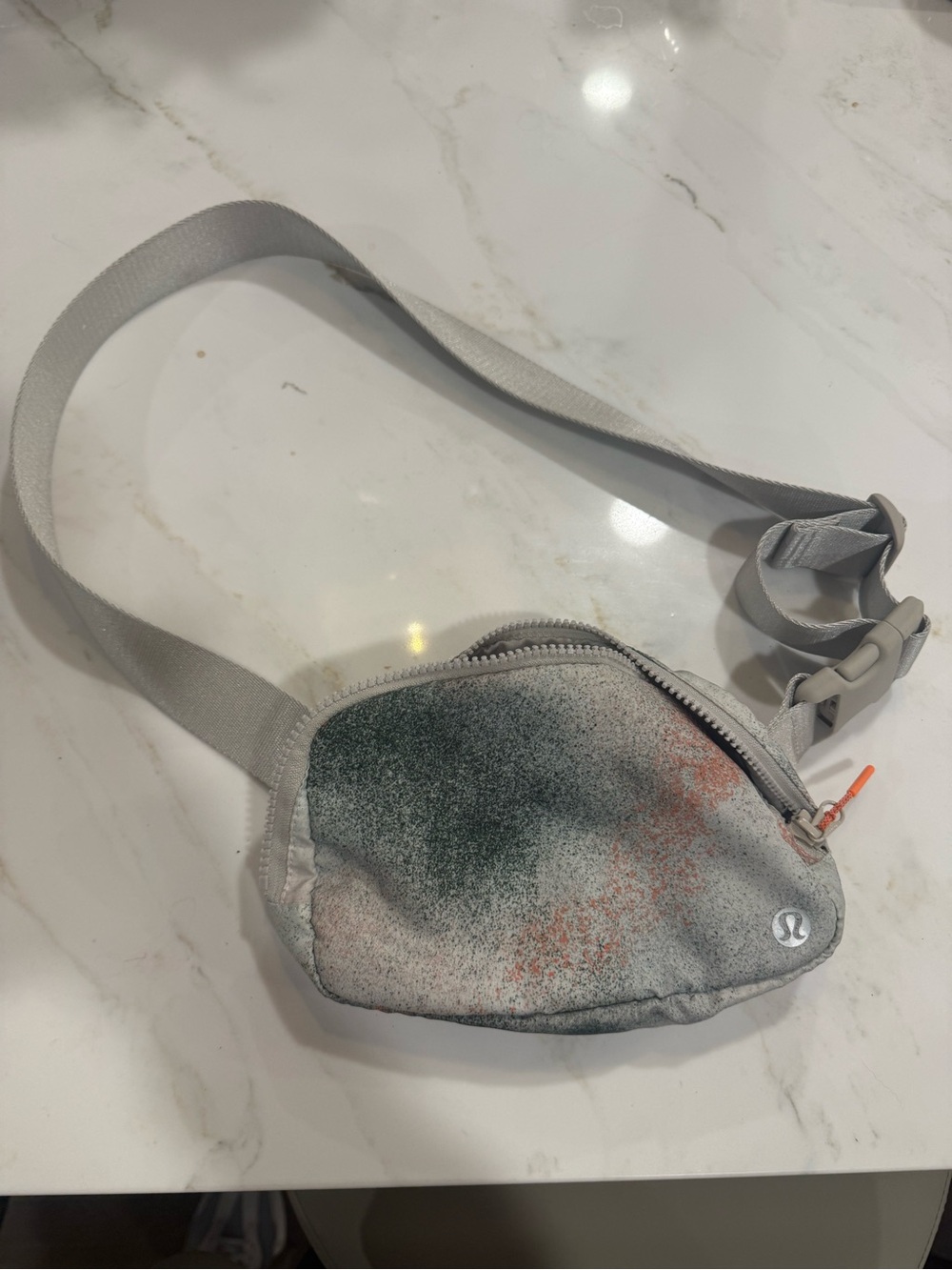 lululemon athletica Light Grey Belt Bag with Olive and Peach Spray